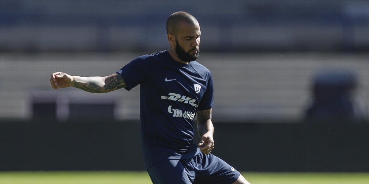 Dani Alves in carcere, la famiglia si sfoga e lancia accuse