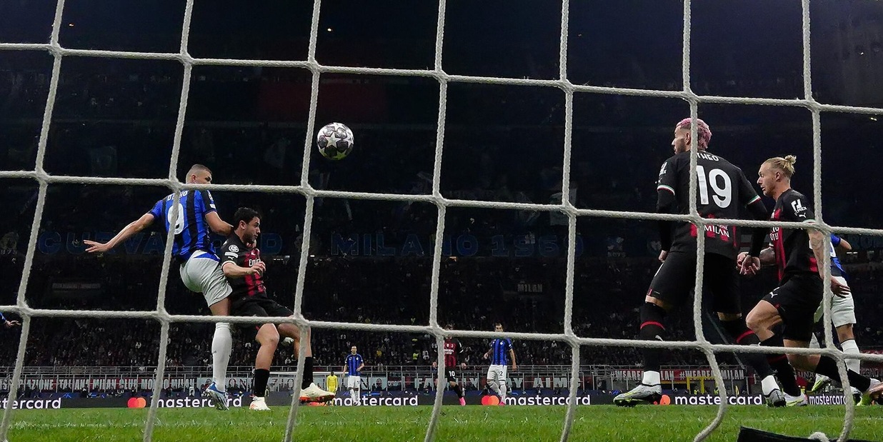 Dzeko, gol pazzesco: la girata perfetta sblocca Milan-Inter VIDEO