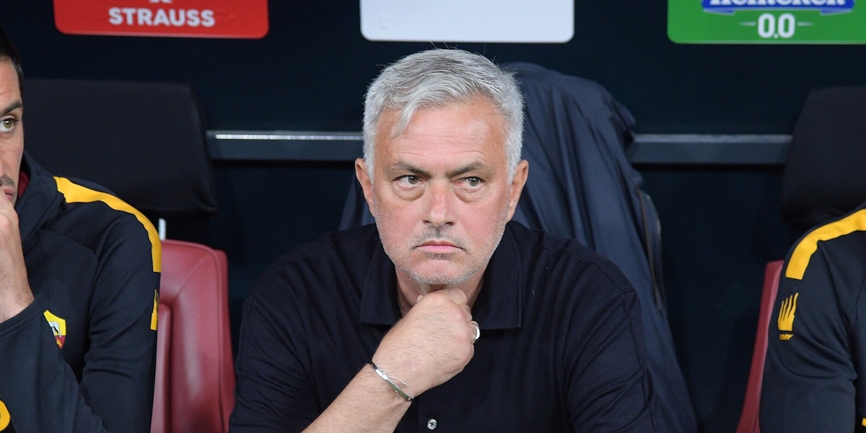 Mourinho: "L'arbitro sembrava spagnolo. Resto alla Roma? Fino a lunedì..."