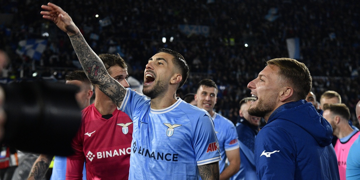 Mattia Zaccagni e Chiara Nasti in Ferrari per un matrimonio da sogno