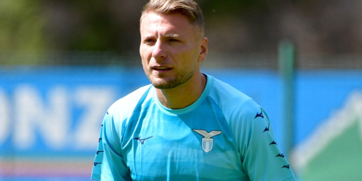 Lazio, Immobile e il primo allenamento: lui segna, i tifosi lo incitano
