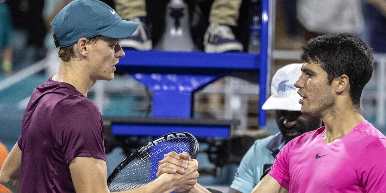 Alcaraz incorona Sinner e lancia la sfida: "Non ho paura a dirlo..."