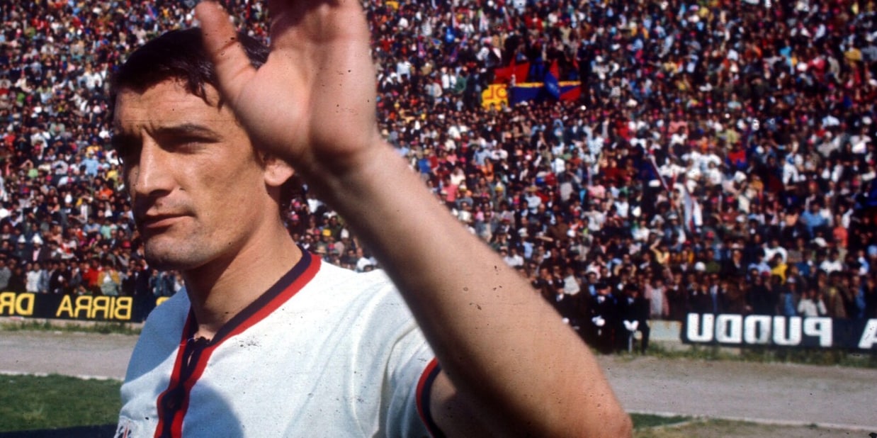 E' morto Gigi Riva, il calcio piange la sua leggenda