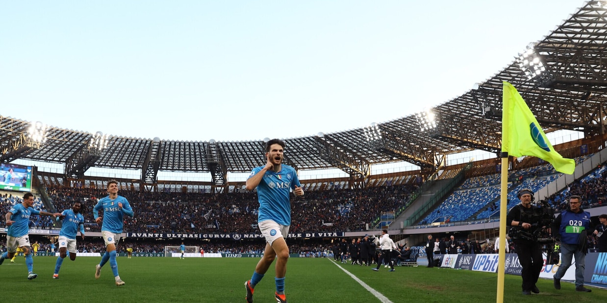 Napoli, l'annuncio del sindaco sul futuro dello stadio Maradona