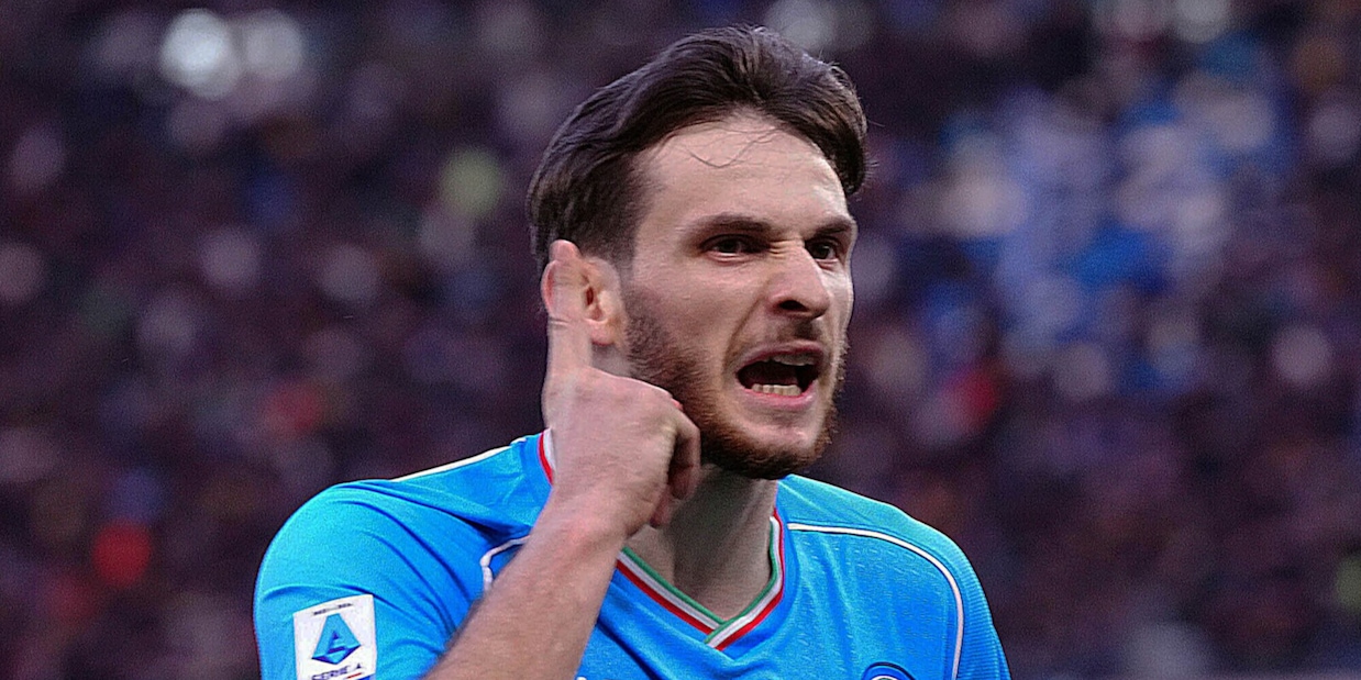 Napoli, Kvara liberato: fuori dalla gabbia