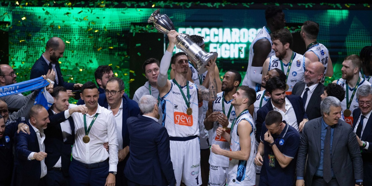 Gevi Napoli, che impresa! Batte l’Olimpia e vince la Coppa Italia