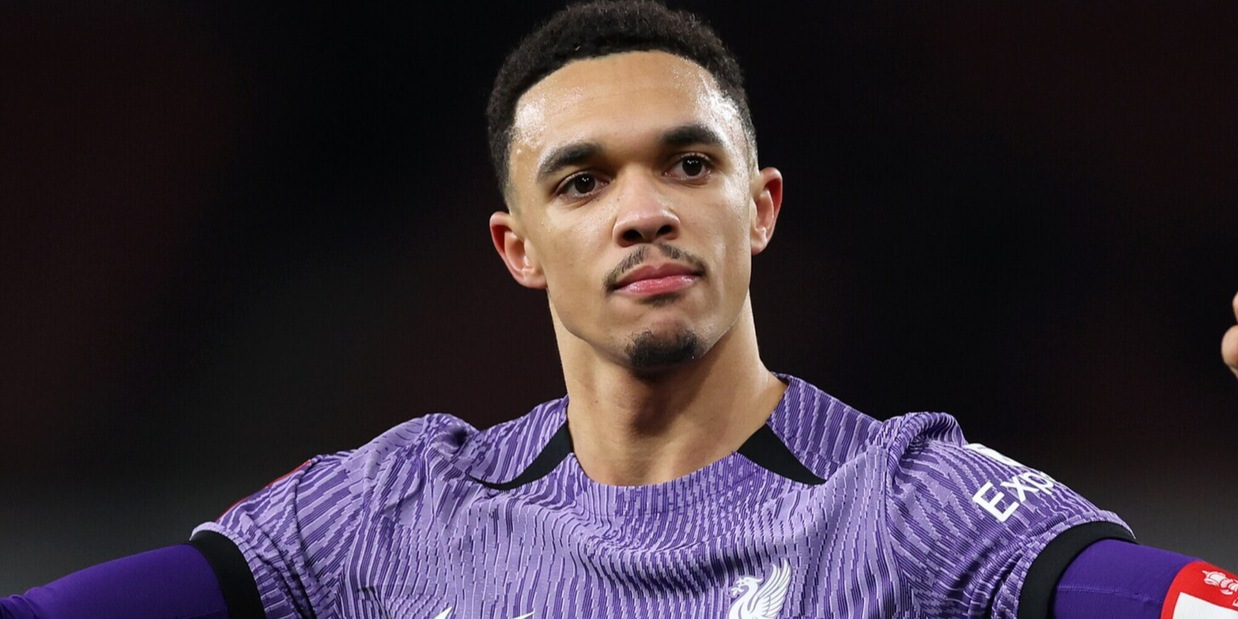 Alexander-Arnold assume guardia del corpo: il motivo è una donna