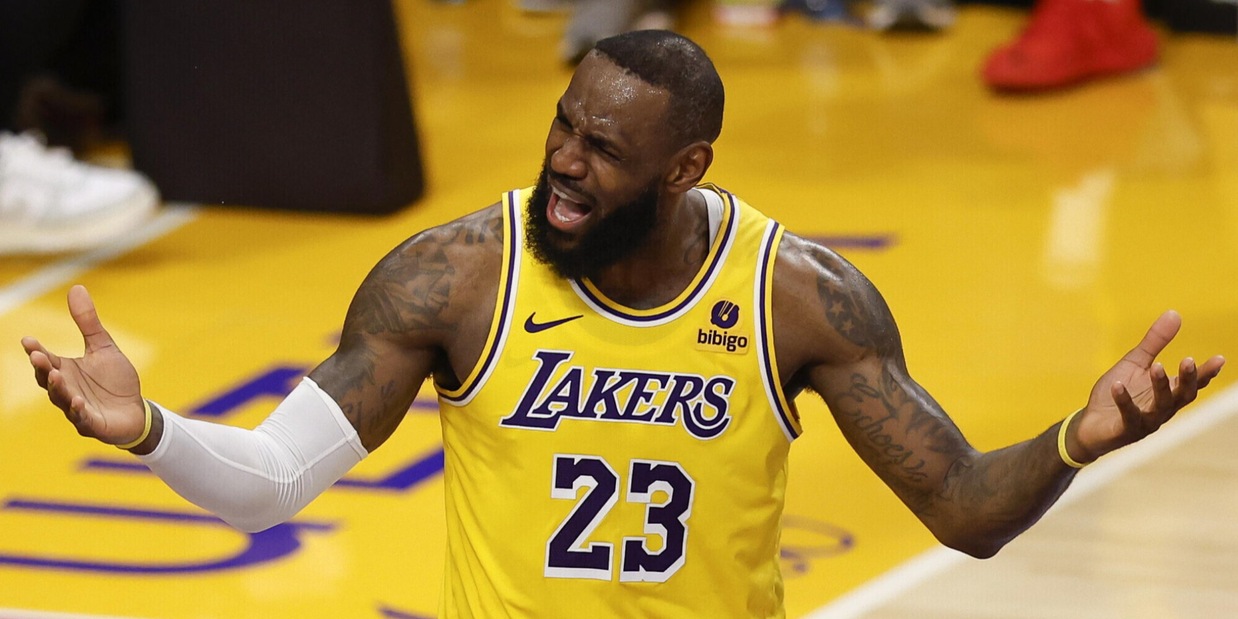 Nba: i Lakers si prendono i playoff, Warriors eliminati dai Kings