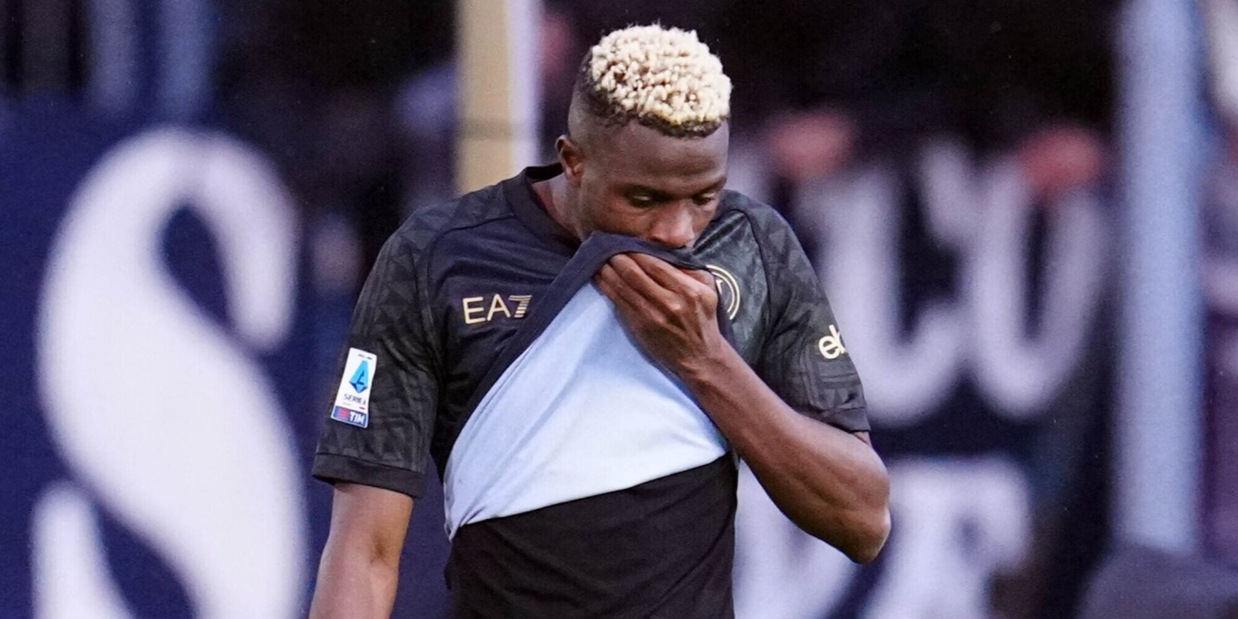 Napoli contestato dopo il ko a Empoli: De Laurentiis pensa al ritiro