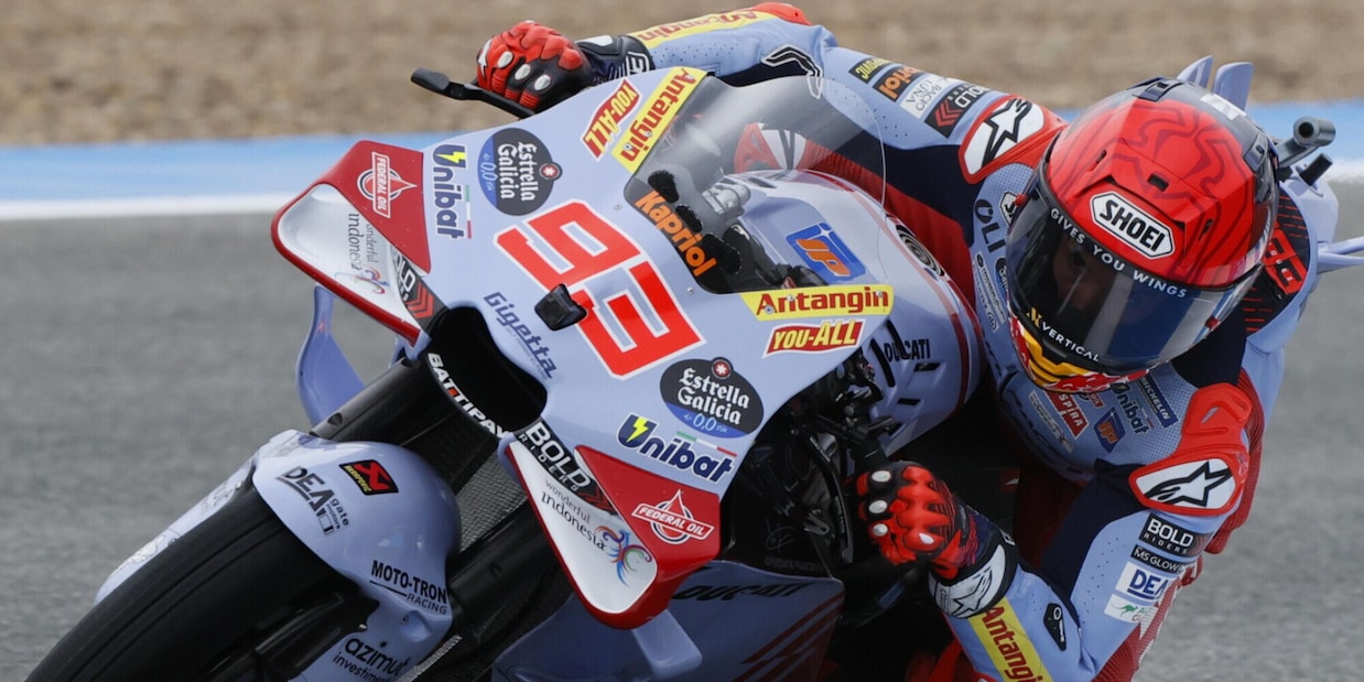 Marquez show, pole position in Spagna: delude Bagnaia