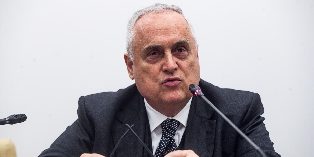 Lazio, Lotito: "Non ha funzionato niente, devono mangiare l'erba"