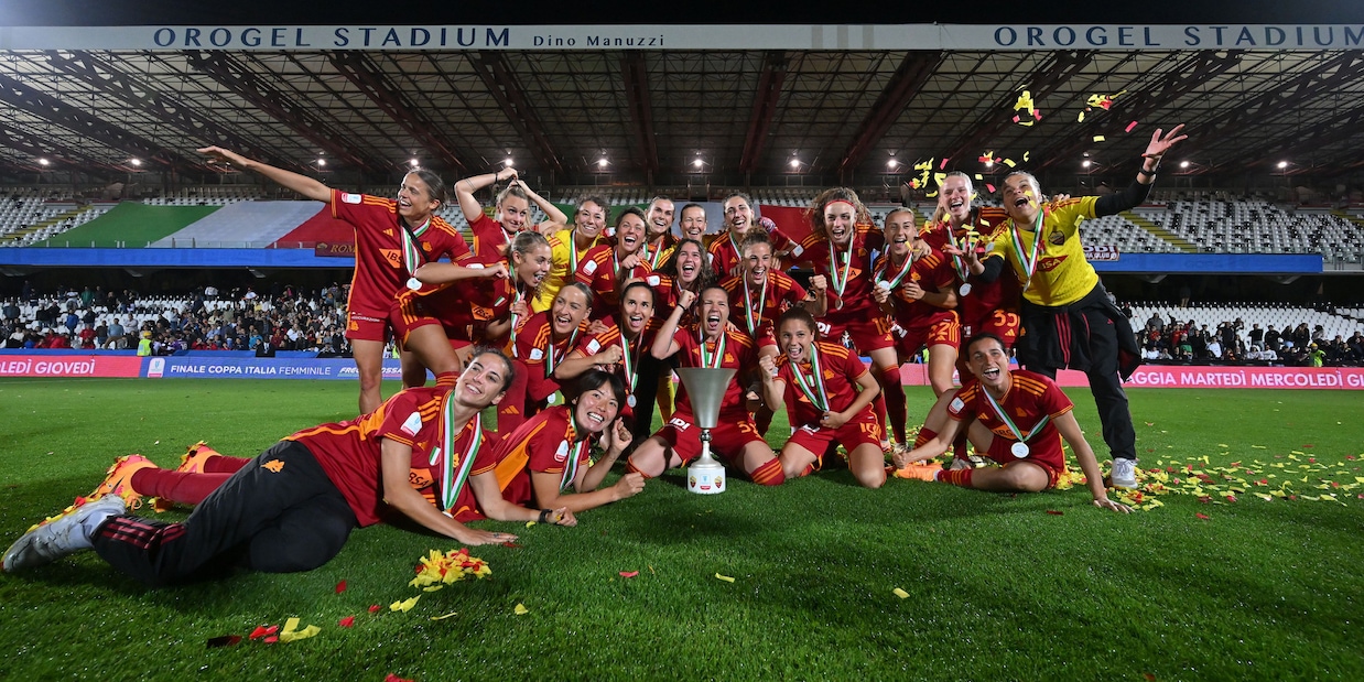 Roma, perché il trionfo della femminile non ha a che fare solo con il calcio