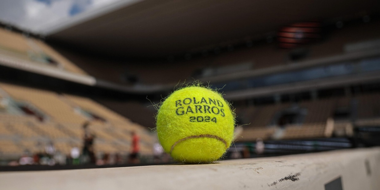 Roland Garros, la pioggia non dà tregua: cancellato il programma dei campi non coperti
