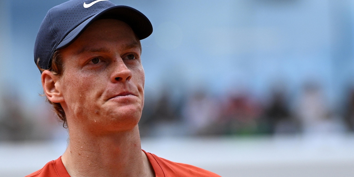 Djokovic si ritira dal Roland Garros, Sinner è numero uno al mondo!