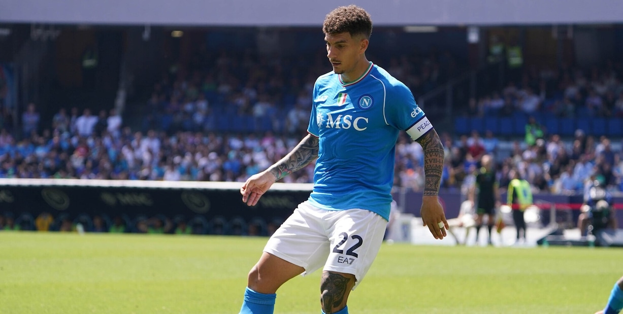 Di Lorenzo, il Napoli ufficializza il chiarimento con il capitano: l'annuncio Di Lorenzo, il Napoli ufficializza il chiarimento con il capitano: l'annuncio