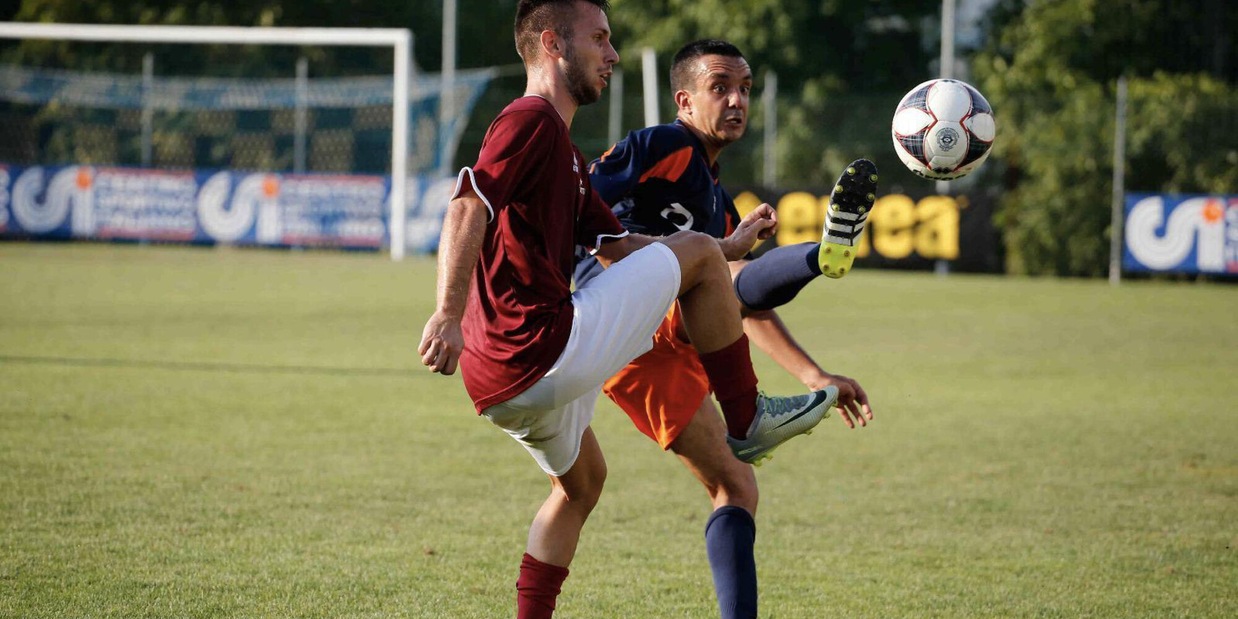 Don Francesco Ametta, il prete goleador della Sammartinese segna all'esordio