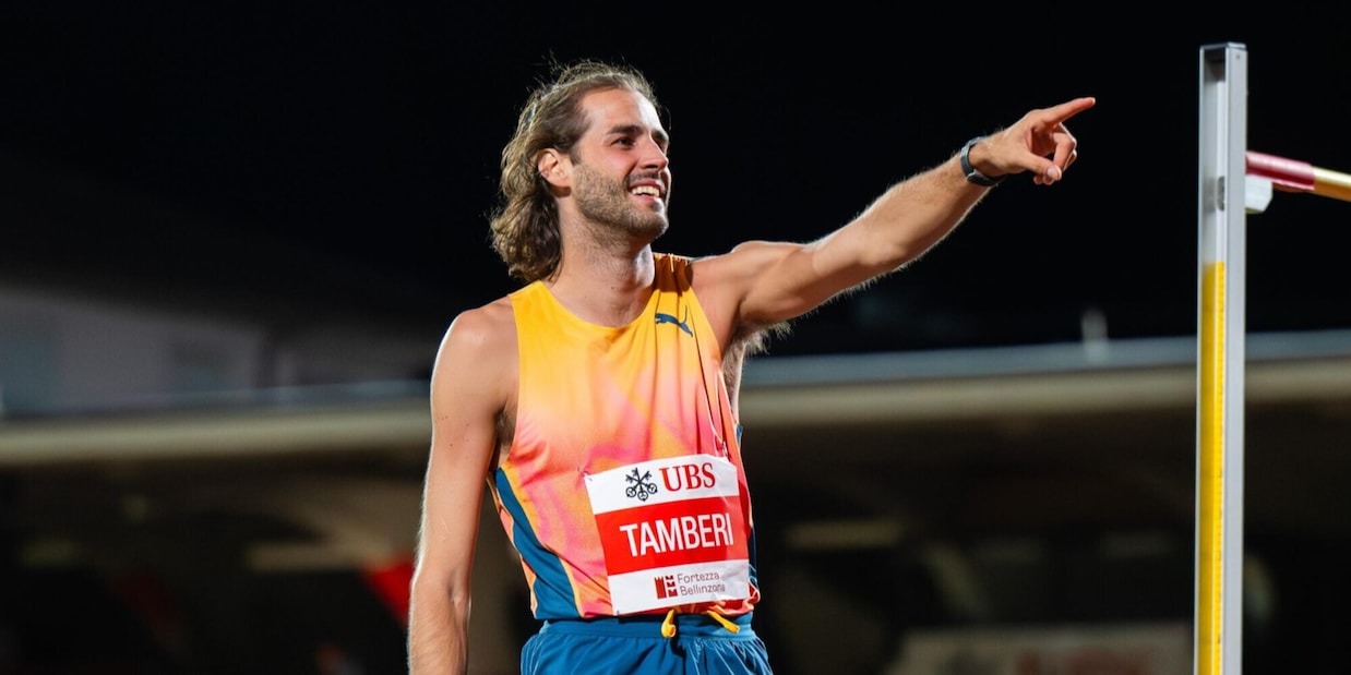 Tamberi e il messaggio social che fa impazzire i tifosi: "Ora birra e hamburger"