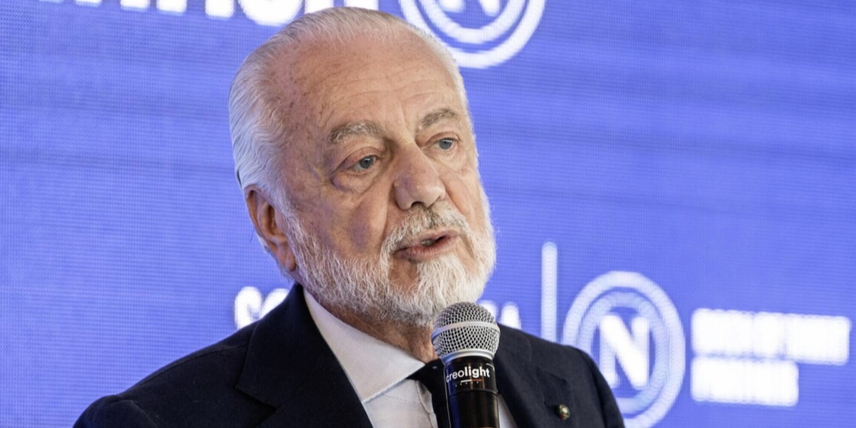 De Laurentiis, messaggio ai tifosi del Napoli: “Siamo in costruzione, ma mai dire mai…”