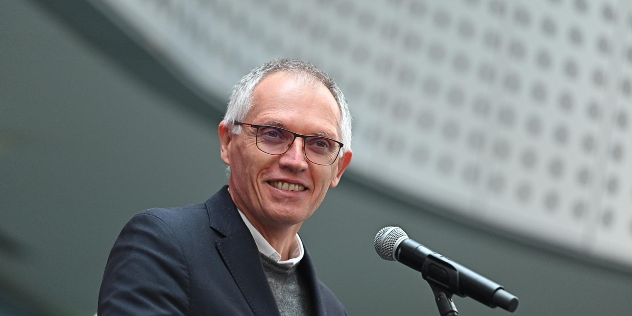 Nuovo leader e rilancio 