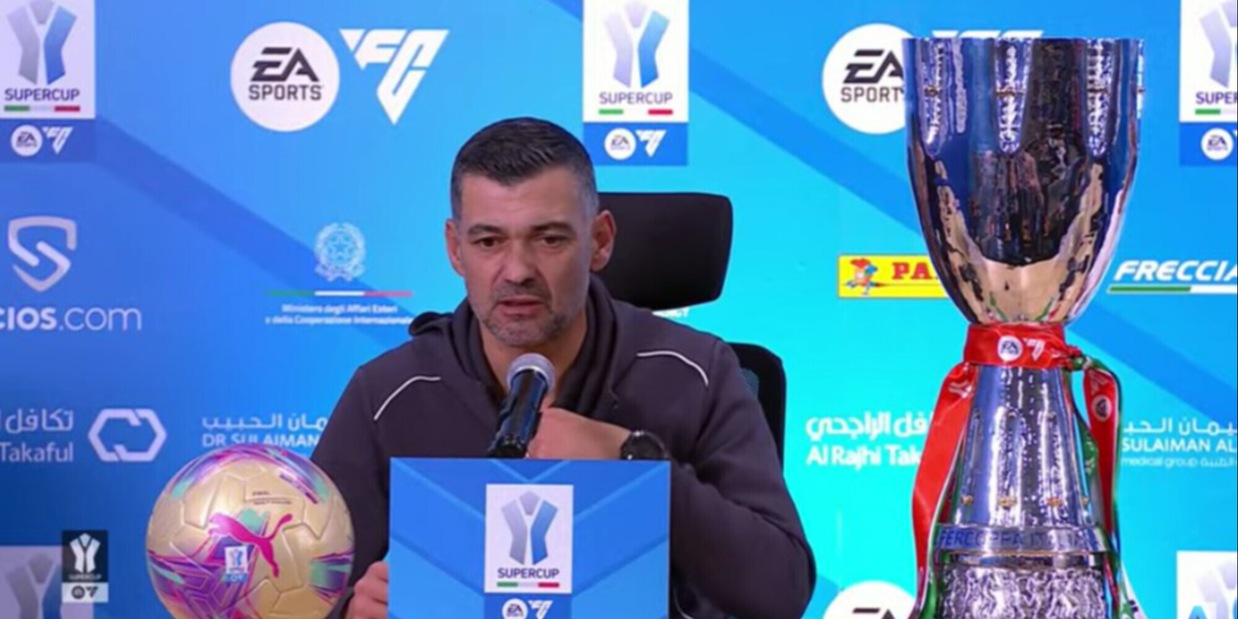 Conceicao, la battuta in diretta fa ridere la sala stampa: "Sei juventino vero?"