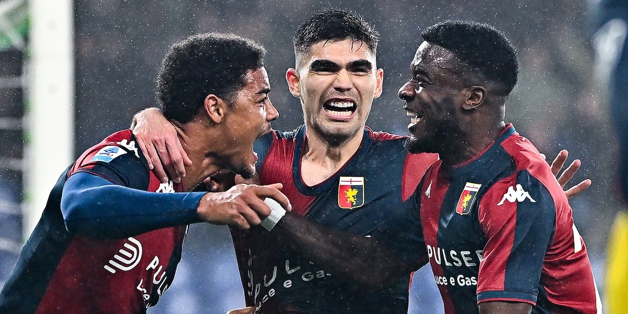 Genoa-Monza 2-0: scatto salvezza per Vieira, De Winter e Vasquez affondano i brianzoli