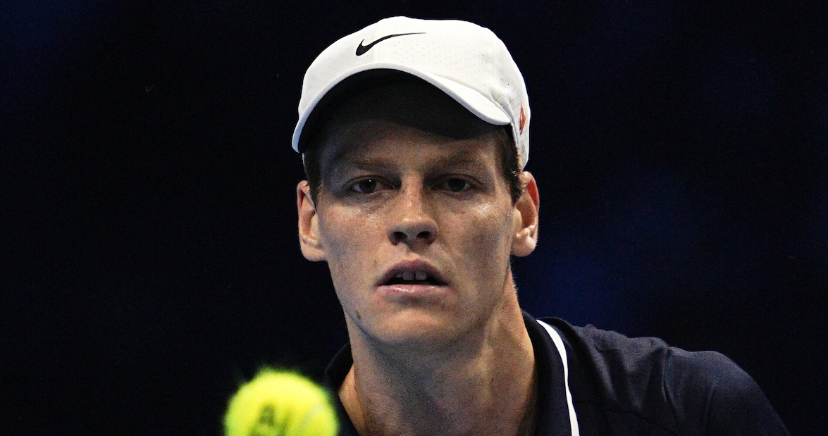 Sinner riparte da Doha: polemiche per i problemi tecnici durante il sorteggio