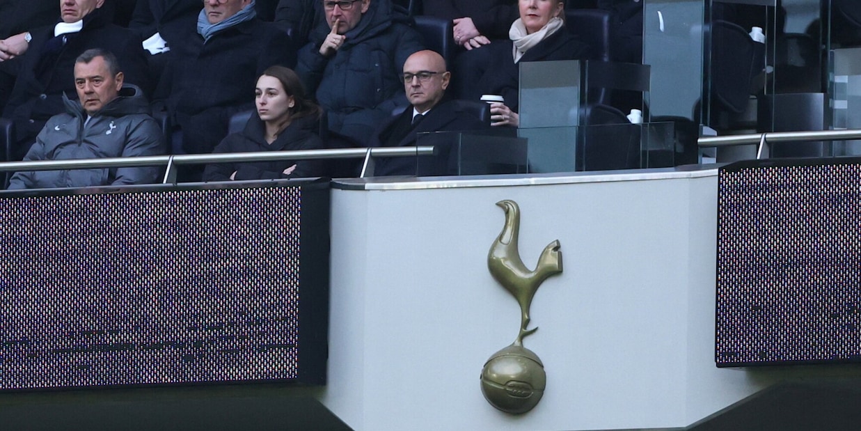 "Non chiamateci più Tottenham": l’incredibile mail inviata dal club alle emittenti tv