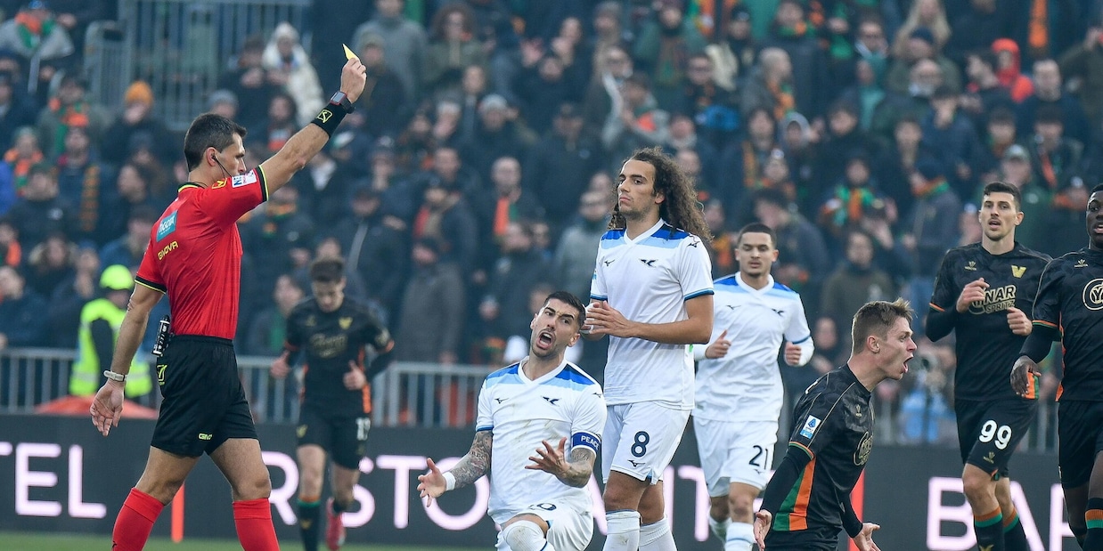 La moviola di Venezia-Lazio: 6 gialli, manca a Oristanio
