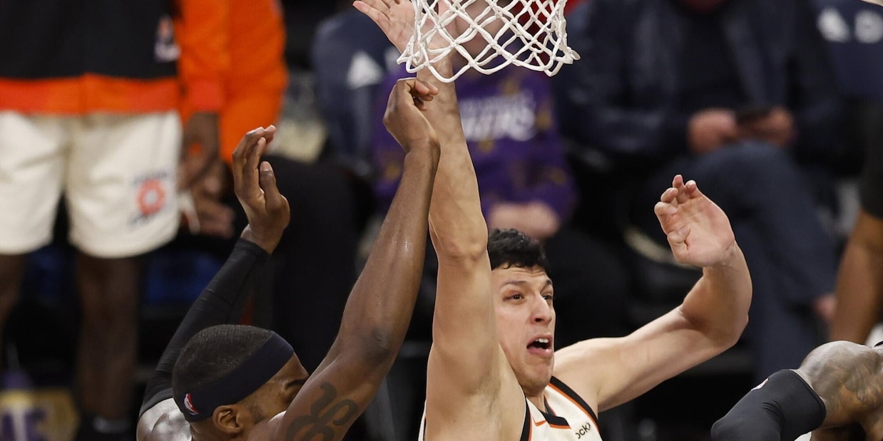 Nba, Fontecchio trascina Detroit: Booker salva i Suns