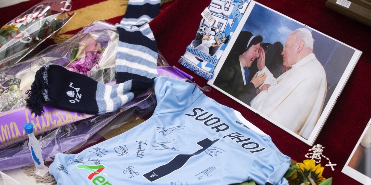 Lazio, il gesto per Suor Paola nel match contro l'Atalanta