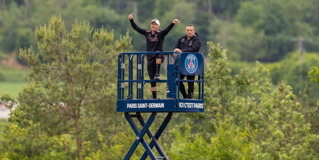 Luis Enrique e l'allenamento del PSG visto dalla gru a 6 metri: c'è un motivo ben preciso
