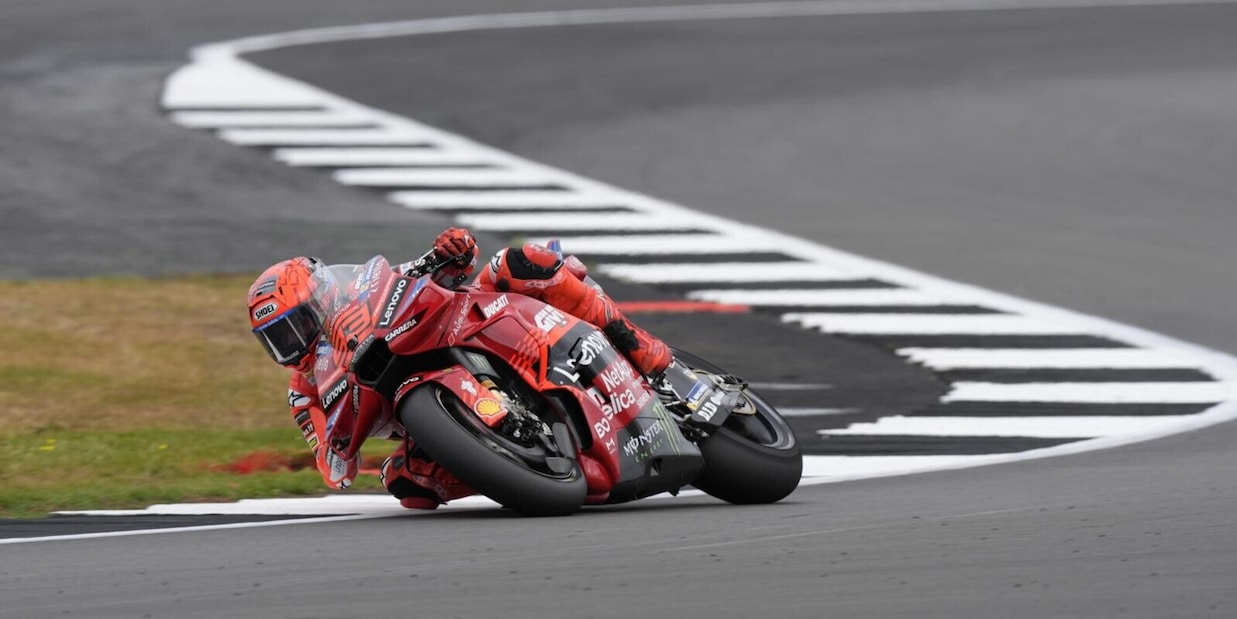 MotoGp, Alex Marquez vince la Sprint Race di Silverstone