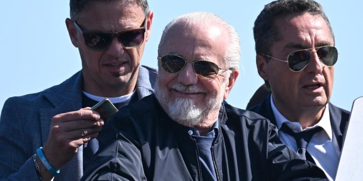 Napoli, lo scudetto del bilancio è l'altra opera d'arte di De Laurentiis

 
