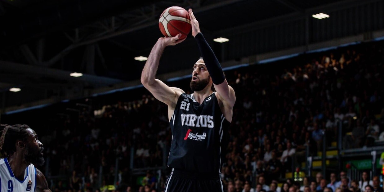 Finale scudetto, Shengelia fenomenale: la Virtus Bologna vince gara 1, Brescia ko
