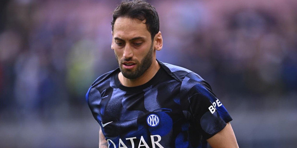 Inter, dilemma Calhanoglu: venderlo o no? 