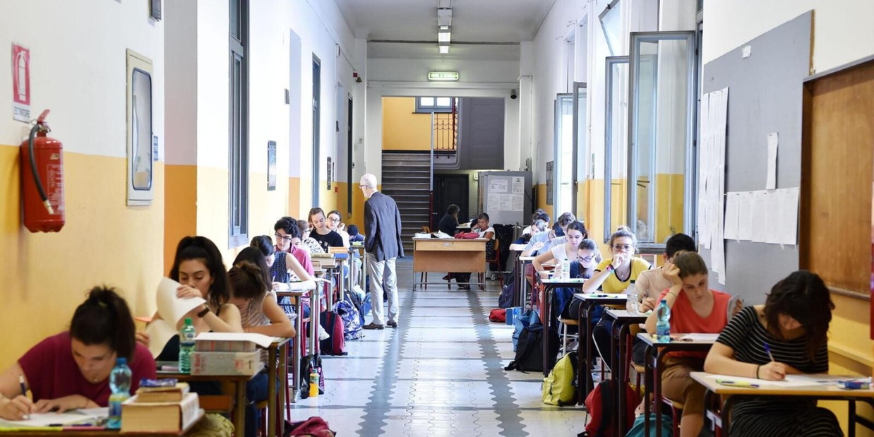 Maturità 2025, ecco le tracce dei temi di italiano: ci sono Borsellino e i giovani

 
