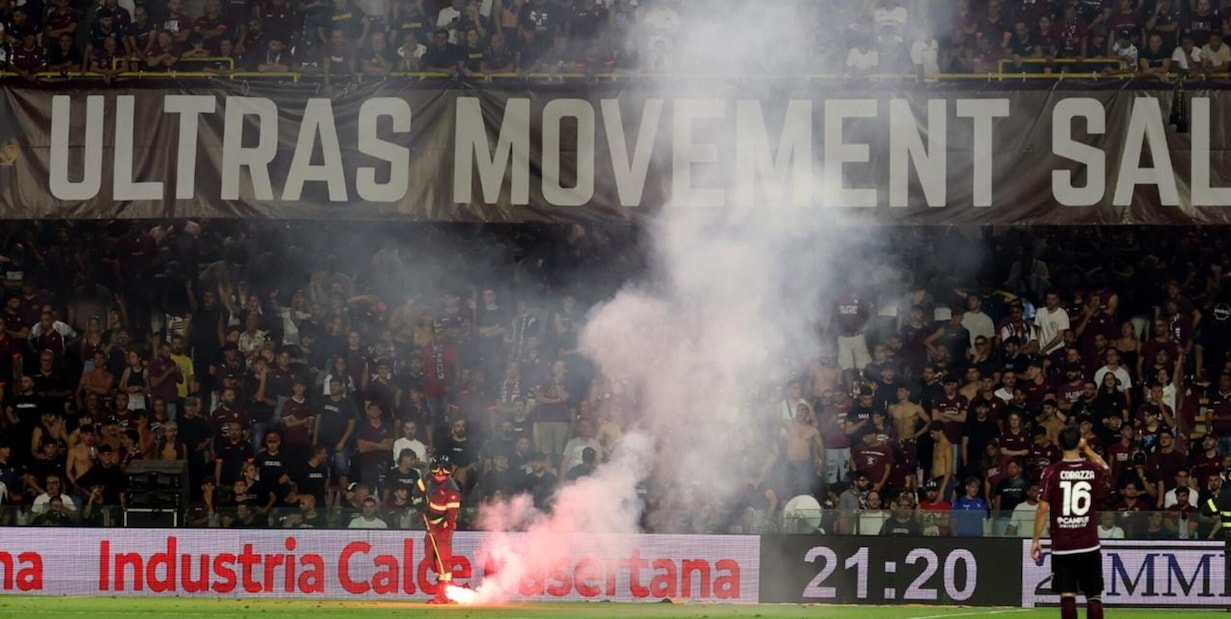 Non solo sconfitta a tavolino con la Samp: cosa rischia la Salernitana dopo il caos all’Arechi