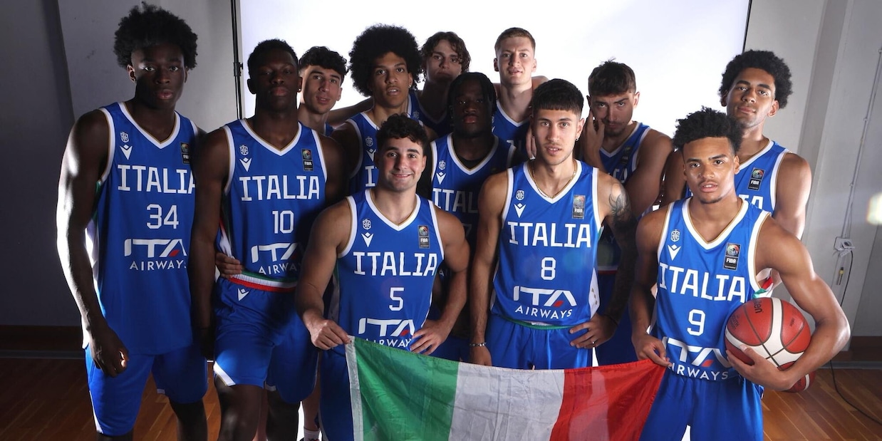 L'Italia Under 20 di basket vince l'Europeo, la risposta agli insulti razzisti è da applausi