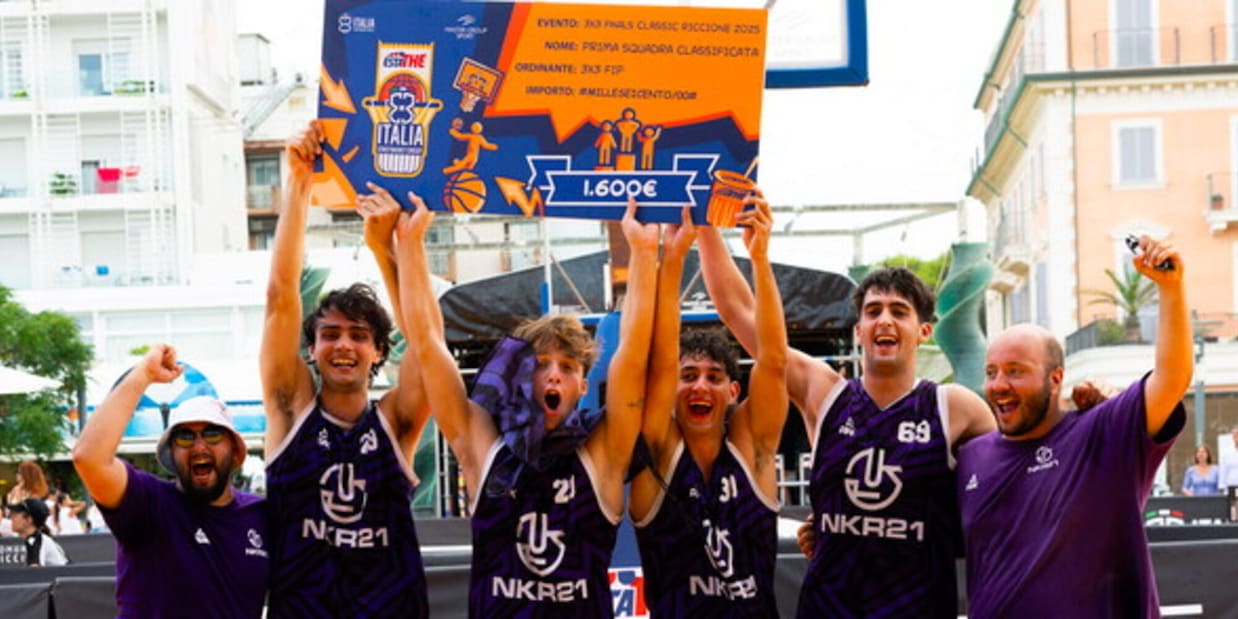 I NKR21 battono Bologna e vincono il Circuito Classic dell'Estathè 3x3 Italia Streetbasket Circuit 2025 I NKR21 battono Bologna e vincono il Circuito Classic dell'Estathè 3x3 Italia Streetbasket Circuit 2025