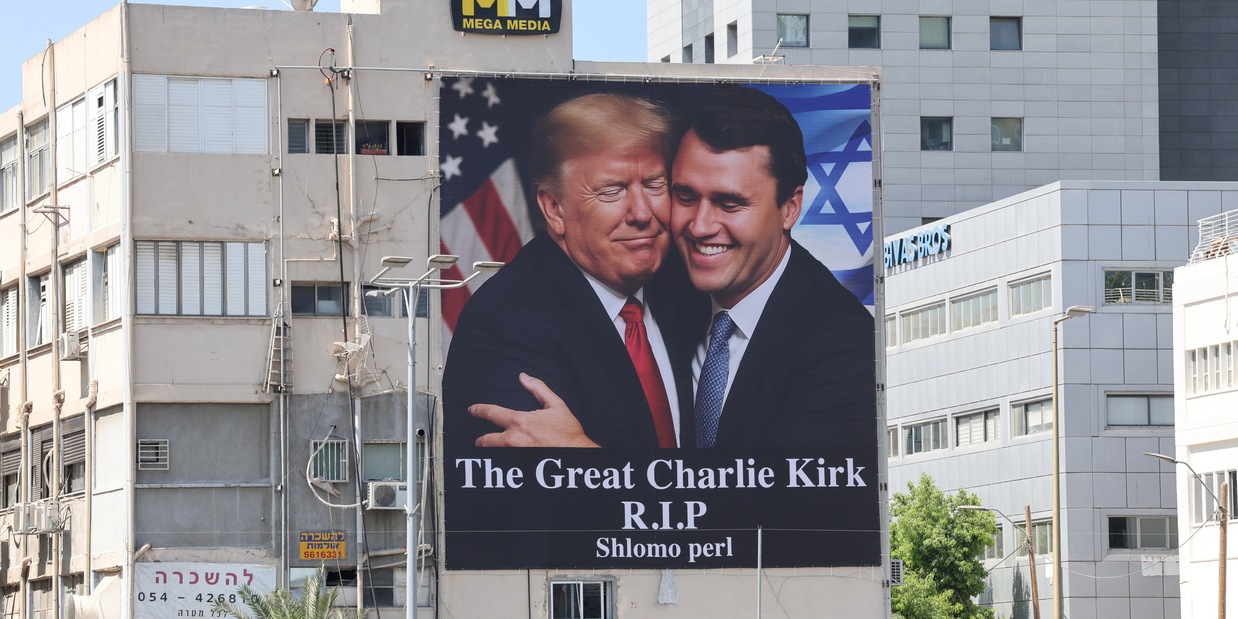 
            
            Trump, il killer di Kirk consegnato dal padre
          