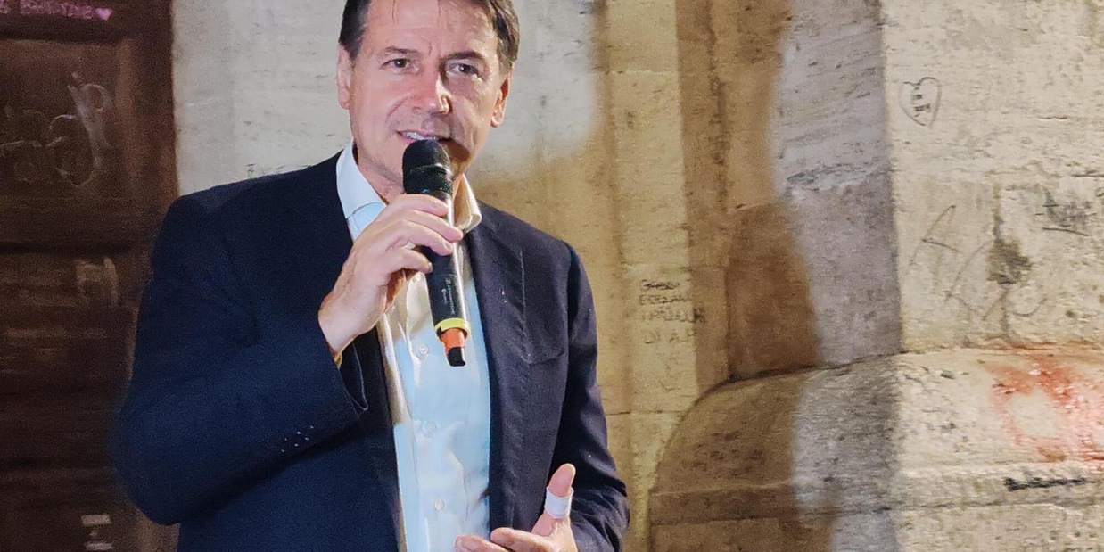 
            
            Conte, anche Tajani e Meloni abbassino i toni
          