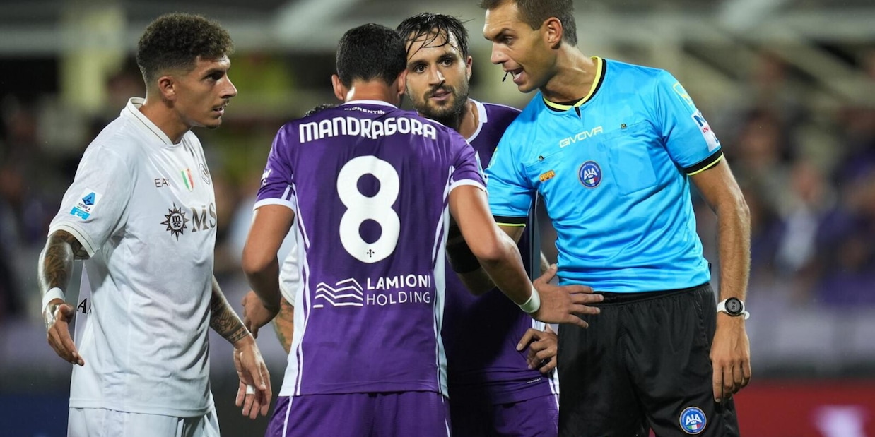 Moviola Fiorentina-Napoli, Zufferli controlla: evidente il rigore su Anguissa