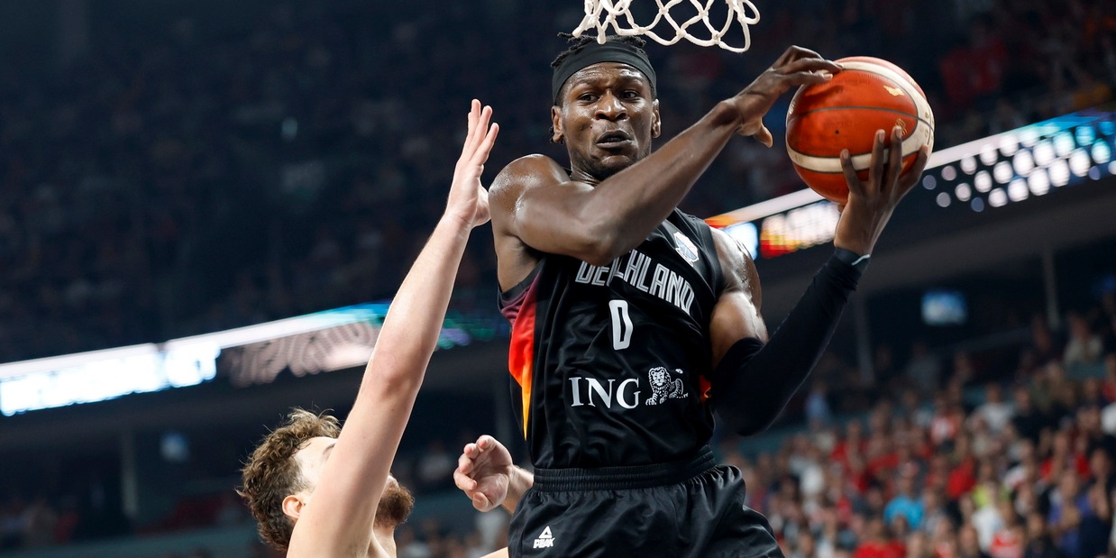 
            
            Eurobasket: Turchia ko 88-83, Germania campione
          