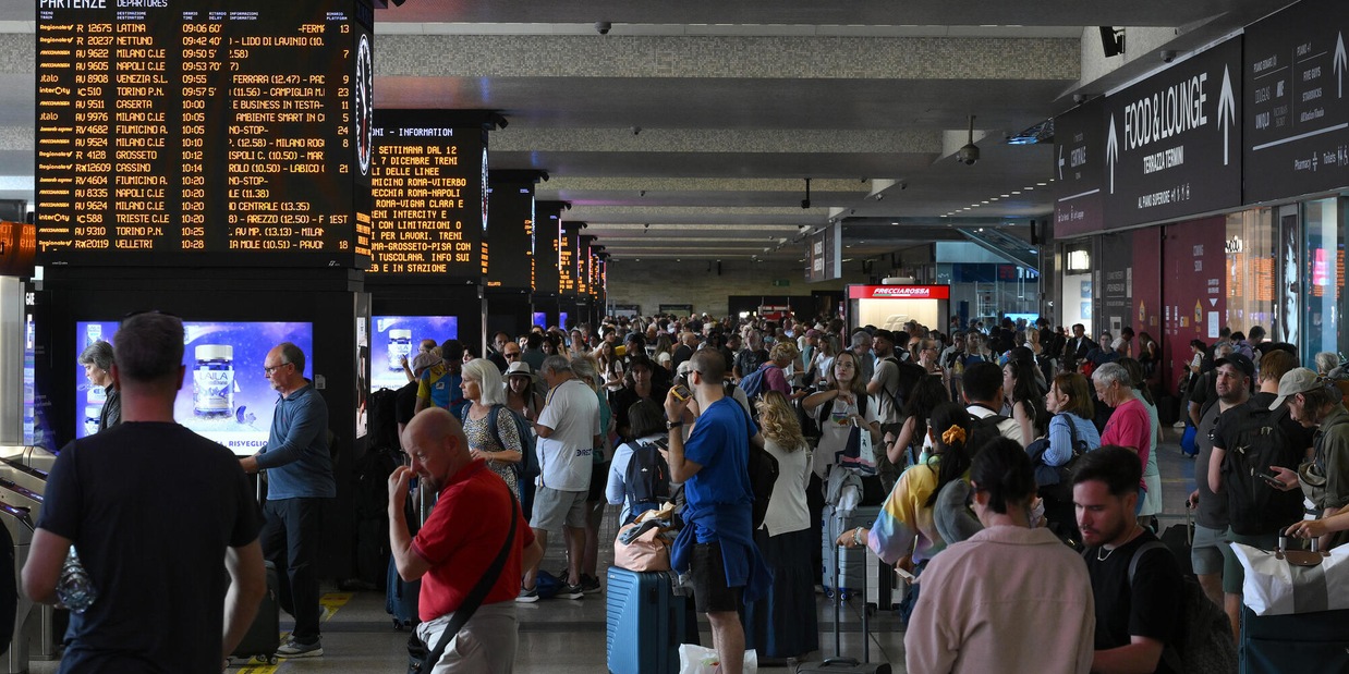 
            
            Flotilla: a Roma gli attivisti vicino alla stazione
          