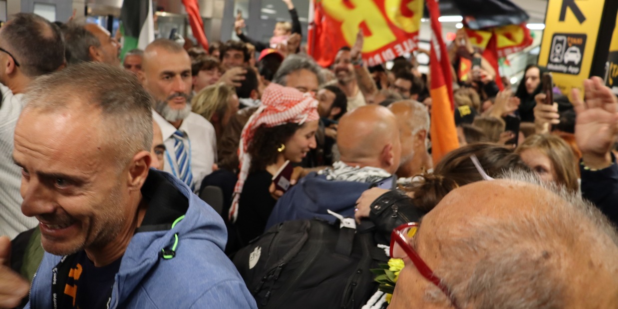 
            
            Ai pm esposti degli attivisti Flotilla, saranno sentiti
          