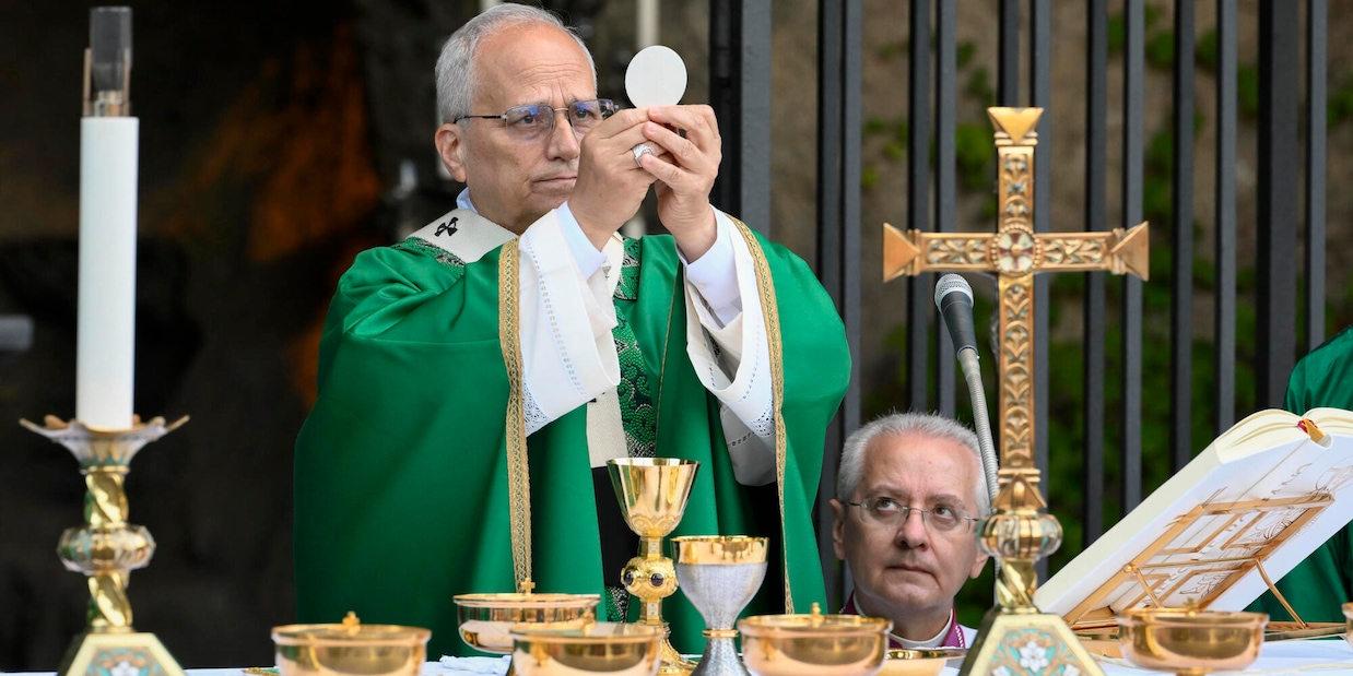 
            
            Il Papa su attacco Tel Aviv a Parolin,è posizione S.Sede
          