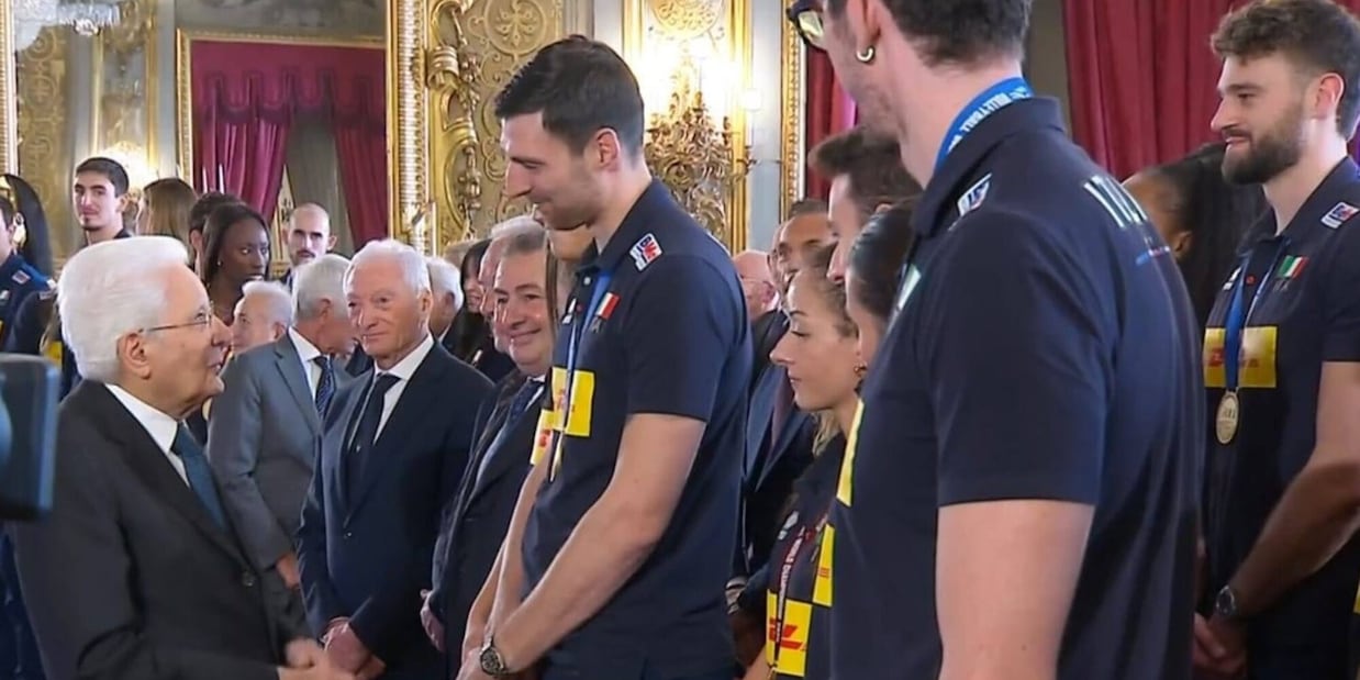 Sergio Mattarella ha accolto gli azzurri al Quirinale
