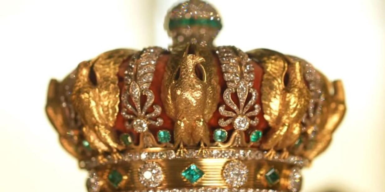 Rapina al Louvre, quanto valgono i gioielli di Napoleone e cosa succederà ora