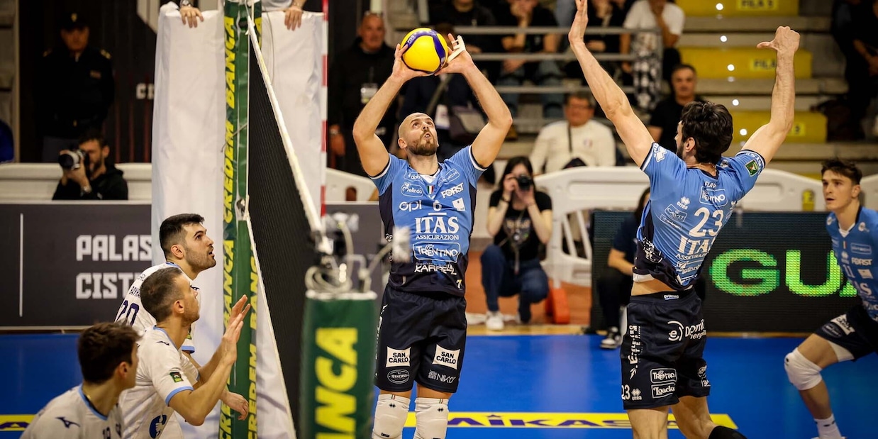 Civitanova ferma Trento, Perugia sola al comando