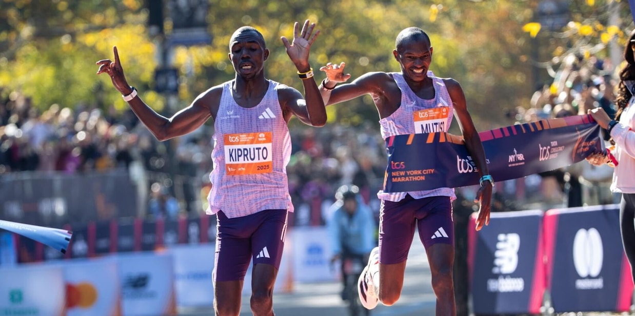 Maratona di New York, che volata per la vittoria. Solo 16 centesimi il distacco